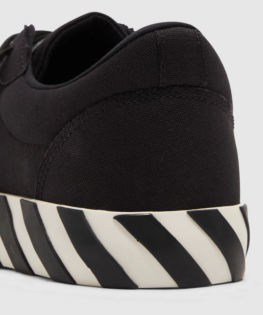 Off White Low vulc canvas sneaker